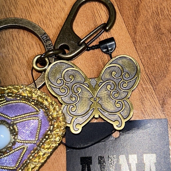 Brand New in Box Anna Sui Beaded Embroidered Butterfly 🦋 Keychain - Picture 7 of 12